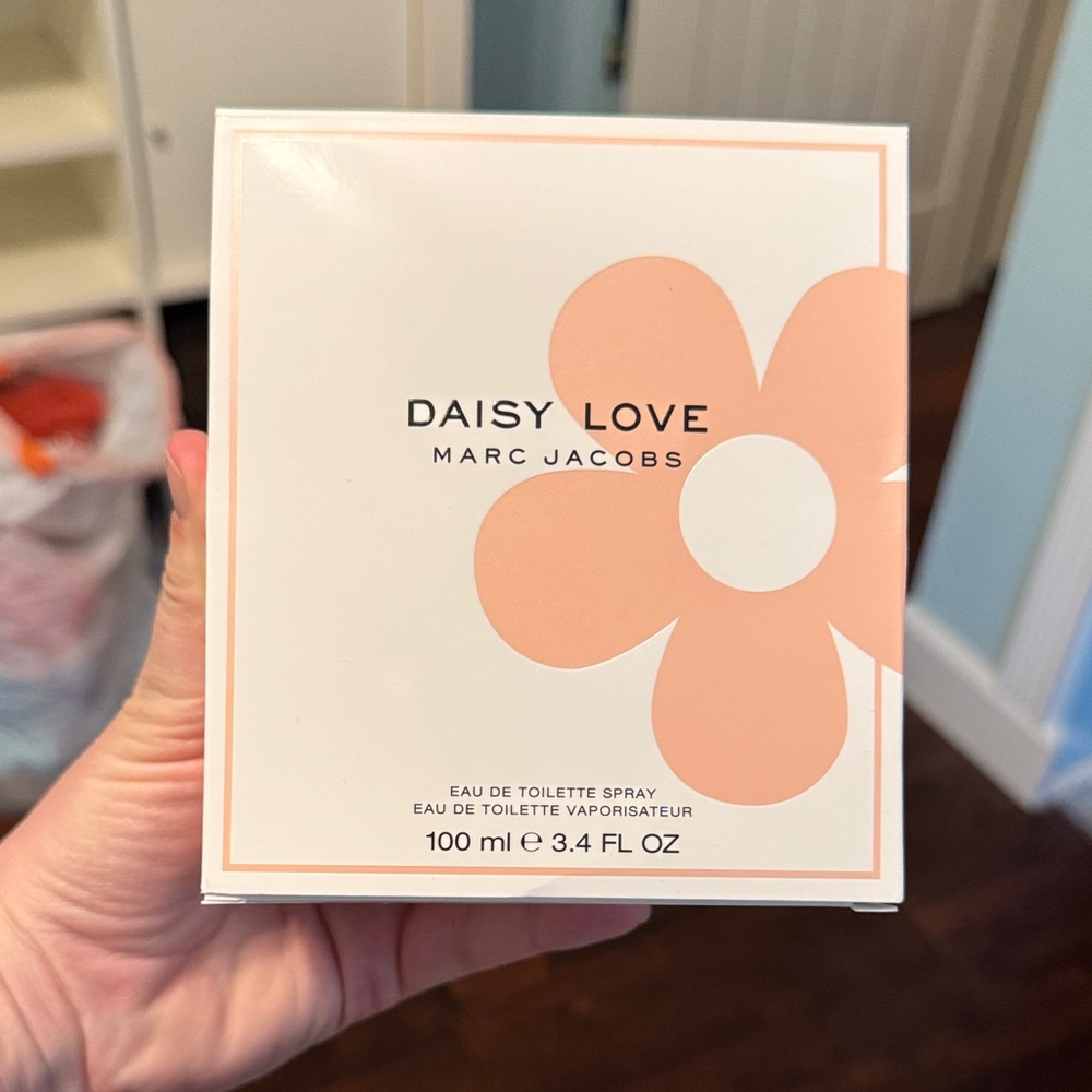 Marc Jacobs Daisy Love Perfume